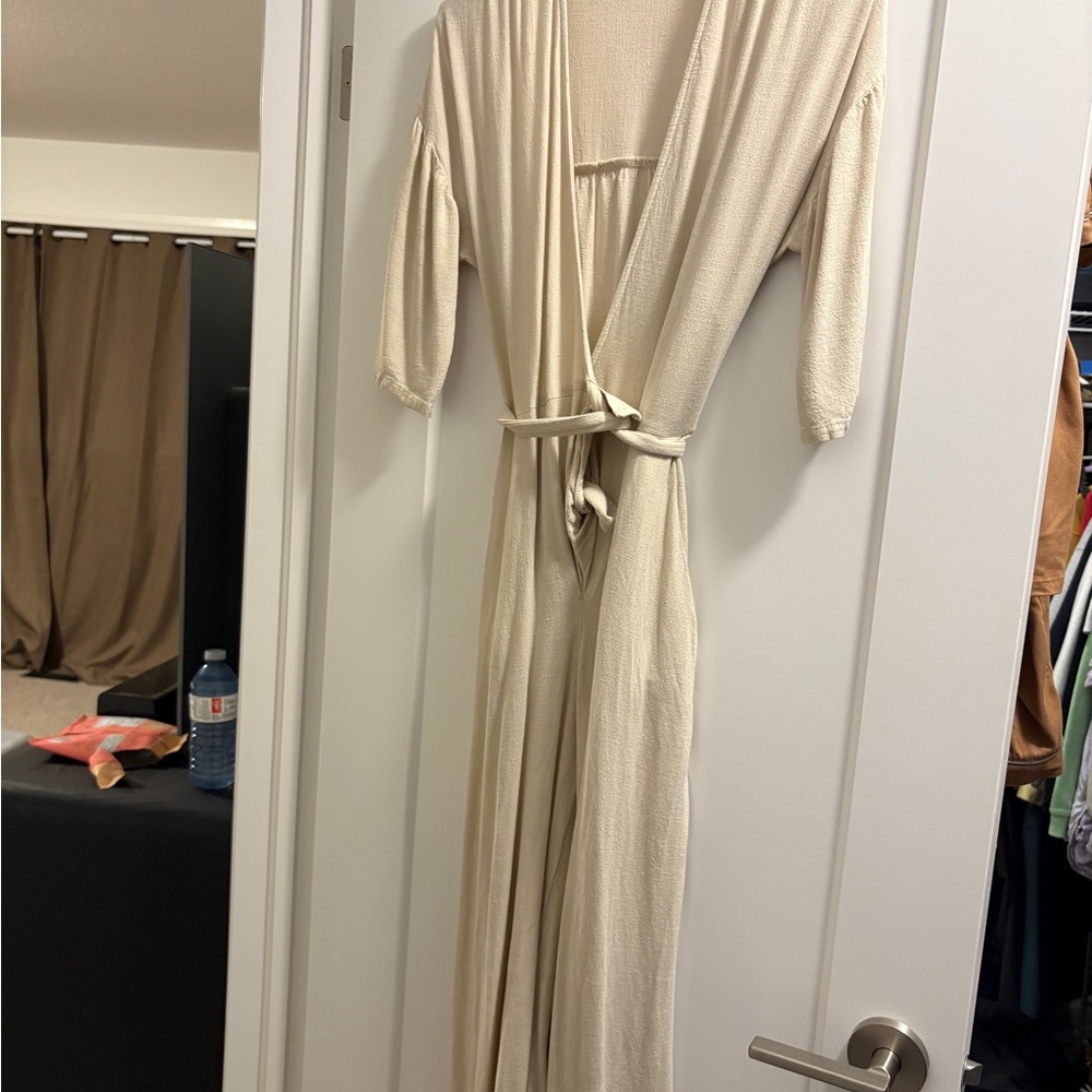 Eve Gravel Beige Textured Top